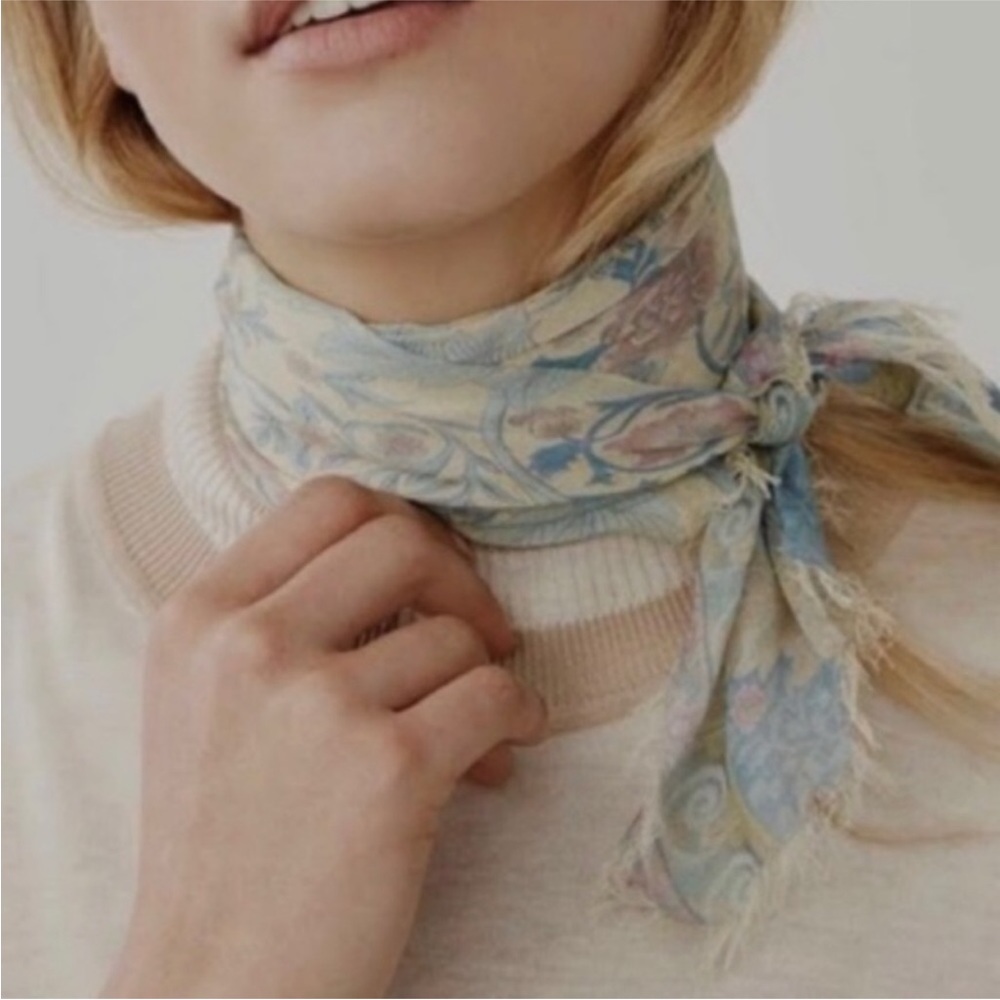 Spell Oasis Square Headscarf - Picture 6 of 8